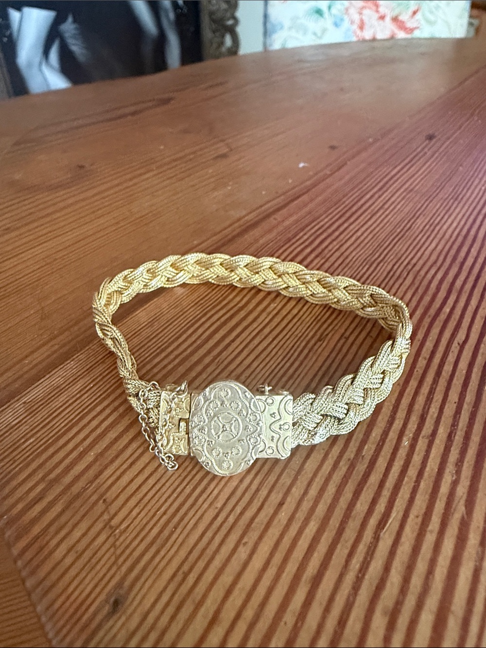 Antique 12 carat Braided Rope Bracelet. Inscribed Stanley - Ruth, May 20 1914.
